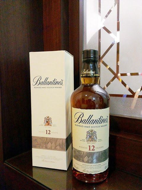 百齡罈 12 年調和式威士忌 - Ballantine's 12 YO Blended