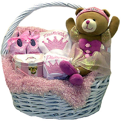 Baby Shower Gift Basket Ideas on Laundry Basket Idea