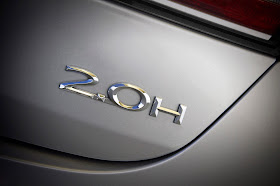 Trunk badge of 2017 Lincoln MKZ Reserve Hybrid
