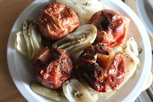 Baked Apples with Fennel and Onion