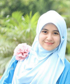  Wanita  Sholehah Mutiara Muslimah  Sejati  Ciri Ciri Wanita  