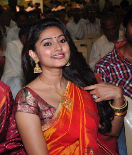 Actress Sneha latest saree stills