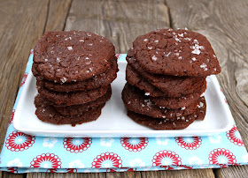Oppskrift Enkle Hjemmebakte Sjokoladecookies Havsalt Cookies Kakao Uten Egg