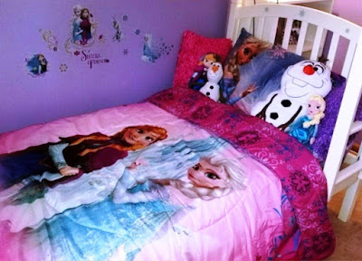 Kamar Tidur Anak Perempuan Frozen Minimalis