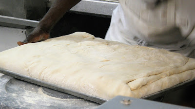 Preparing the dough for laminating process