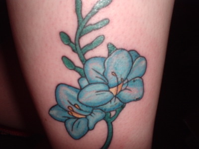 Noble flower tattoos | Angelina Jolie shall take an interest in it