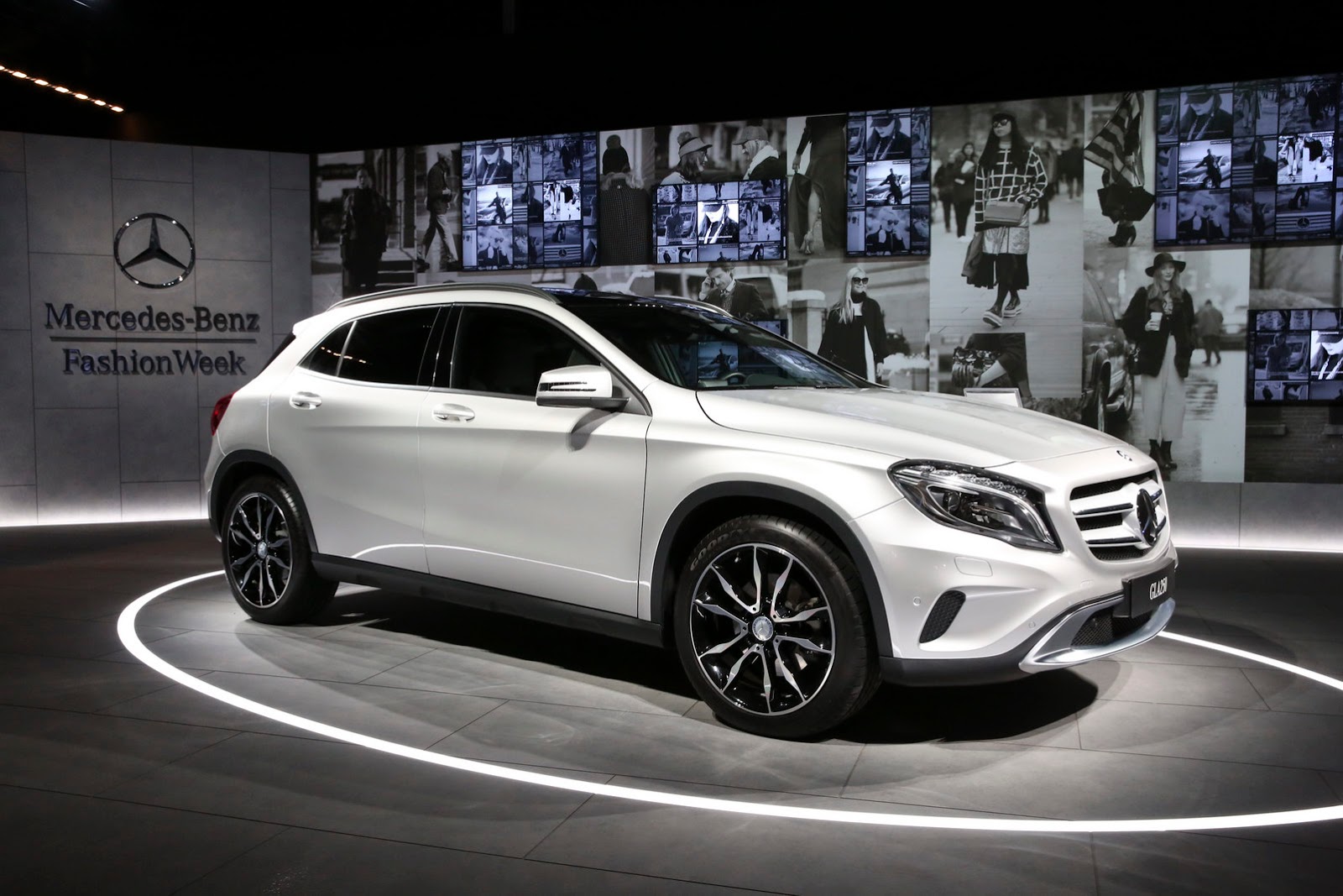 2016 mercedes-benz gla brochure usa - cars - pictures and photo