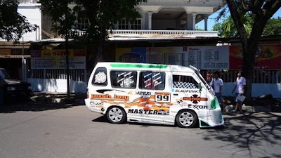 Vans in Indonesia