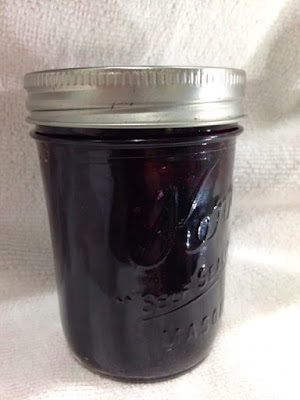 canning blueberry jam