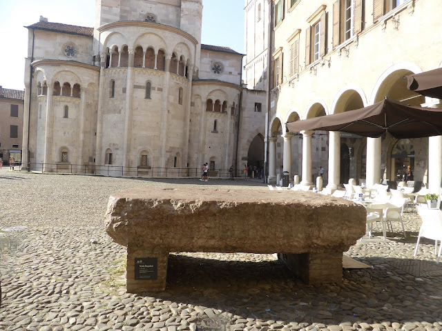 modena_piazza_grande