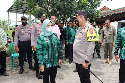 Kapolres Blitar Kota Bersama Bupati Blitar Cek Pelaksanaan Pilkades Serentak