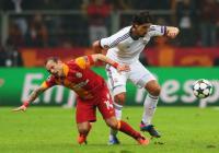 YOUTUBE MADRID VS GALATASARAY 2-3 Cuplikan gol Ronaldo Drogba 