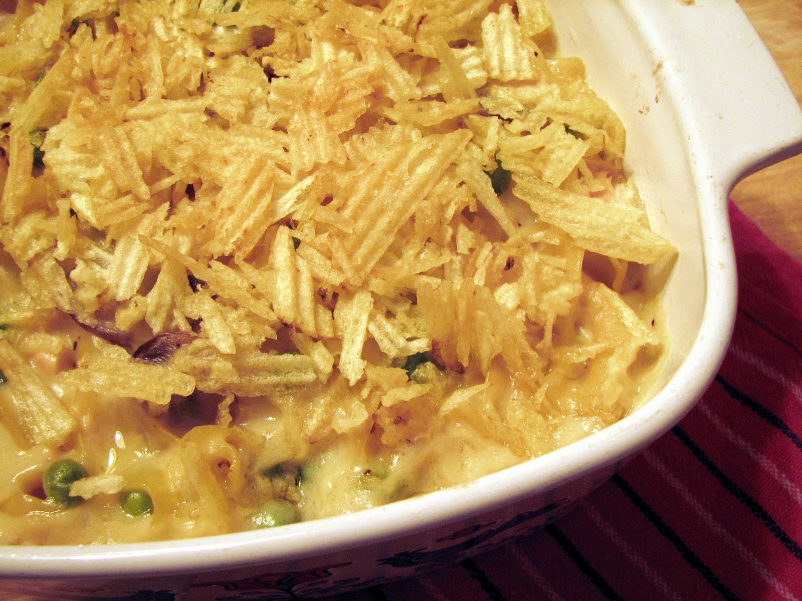 🌷Turquoise Trail Tales: Foodie Fridays: Tuna Noodle Casserole