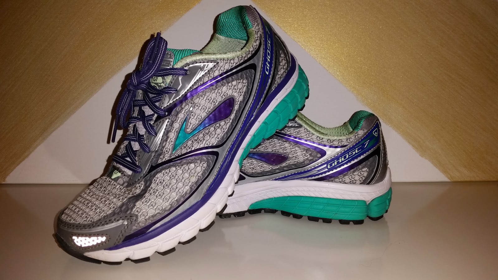  Brooks Ghost 7 running shoes. 