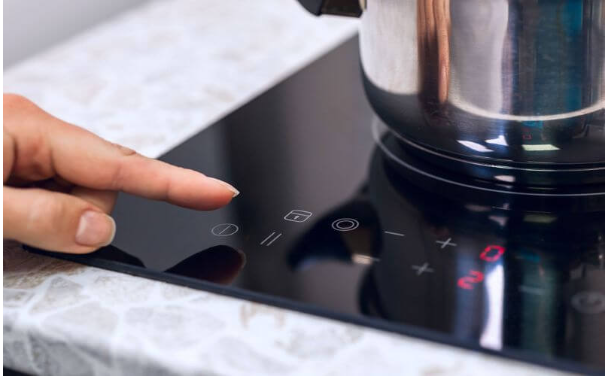 Cách khắc phục quạt bếp từ không chạy tại nhà