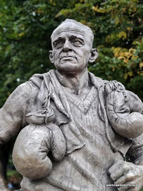 Warszawa Warsaw rzeźba pomnik Grigorow park Mirowski trener boks Papa Feliks Stamm