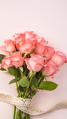 Gambar buket bunga mawar yang paling indah warna pink