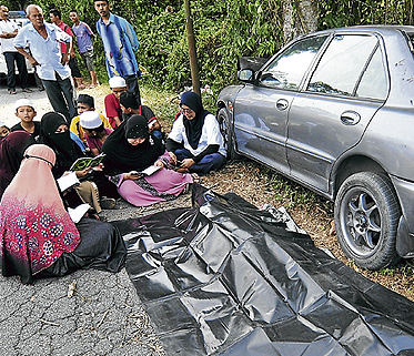 Ustazah maut, 2 anak parah 