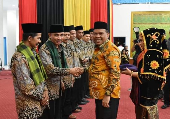 Dihadiri Wabup Rahmang, Pelantikan PKDP Pelalawan Propinsi Riau Berlangsung Meriah