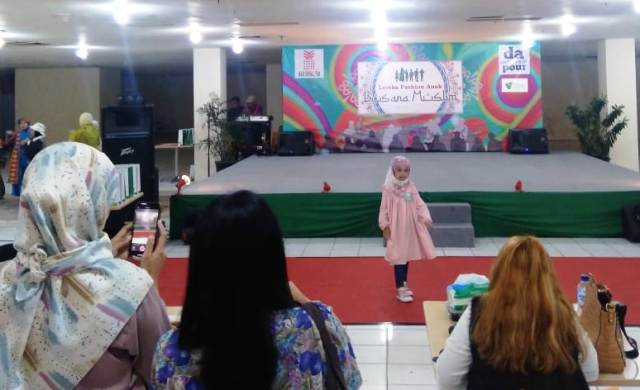 Dopour Interprise , Dompet Dhuafa Bekerjasama Dengan Mall Blok M Gelar Fashion Show