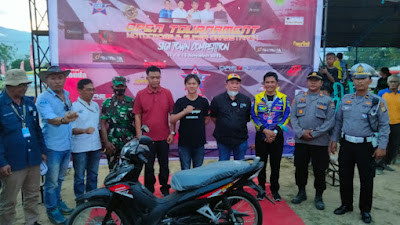 Polres Sigi Laksanakan Pengamanan Penutupan Event Kejuaraan Gubernur CUP Open Turnamen Motocross Dan Super Grasstrack Sigi Town Competition 2022