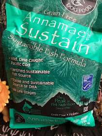 Dog kibble made from sustainabley-caught fish