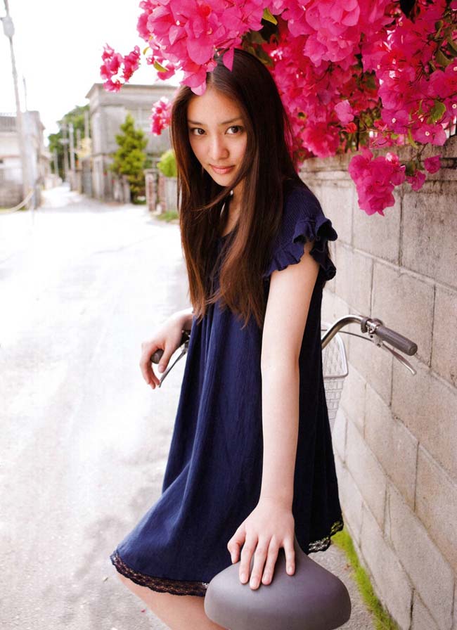 Japanese Celeb Actress and Model Mai Nishida