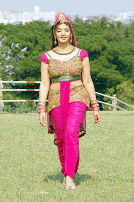 Aarthi Aggerwal In Pink