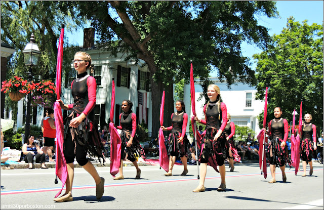 Minnesota Bandas Música Desfile 4 de Julio en Bristol