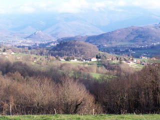  La vallée de la Barguillière, près de Foix, au printemps 