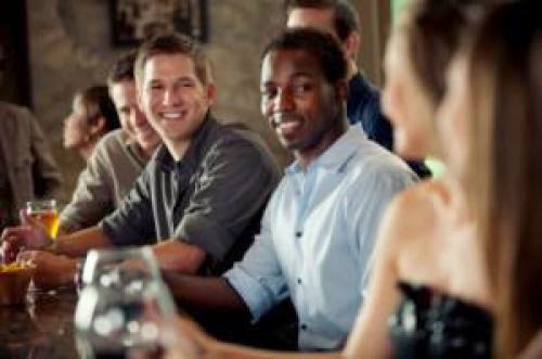 How To Approach Women At Bars And Clubs