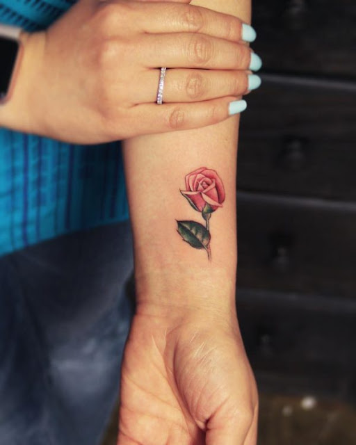 Tatuagem de flor - 86 ideias para se inspirar