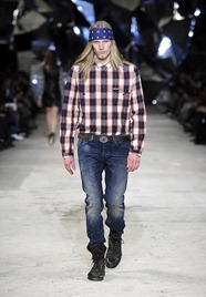 Sfilata - Diesel Black Gold FW 10/11

New York  16 febbraio 2010
ph©sgp