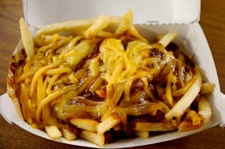 fries topped with chili and cheese