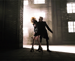 Hyuna 4minute Sexy in Troublemaker MV GIF