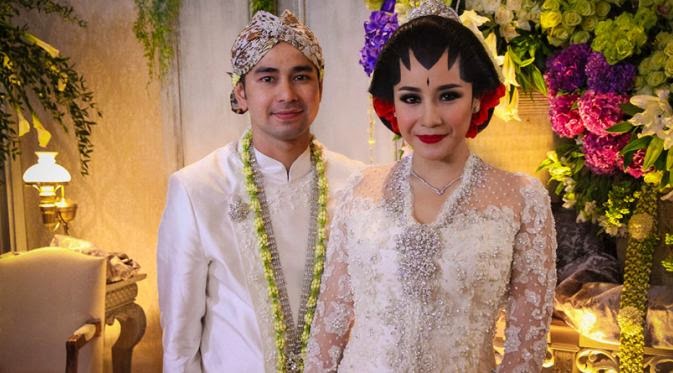 Kumpulan Foto Kebaya Pernikahan Raffi Ahmad dan Nagita  