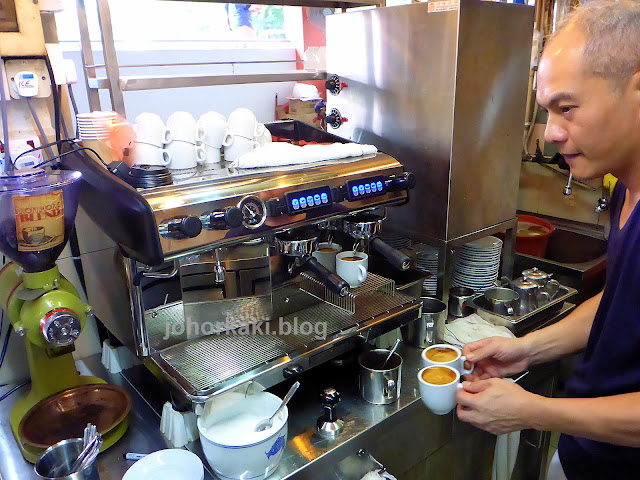 Best-Singapore-Hawker-Centre-Coffee-Kopi-More-Gold-Mile