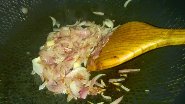 Frying onion