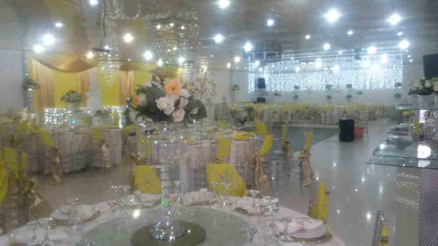 Decoração de casamento amarelo, branco e champãe