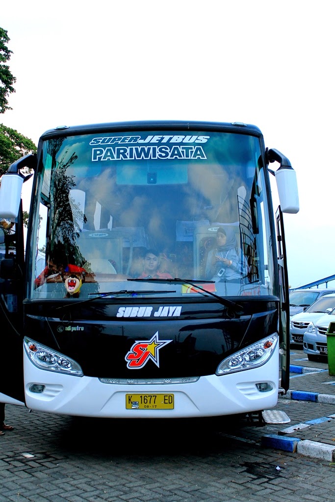Kumpulan Foto Bus Subur Jaya Jetbus HD Putih - Kumpulan Foto Bis