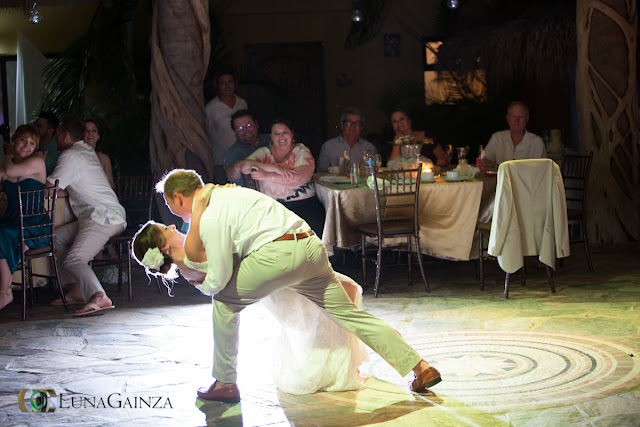 boda en playa, beach wedding, Oaxaca, México, Bodas Huatulco, Wedding Planner