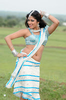 Bollywood and Tollywood acress Hari priya in saree, navel show, hot, sexy, navel show, indian film spicy, masala, 