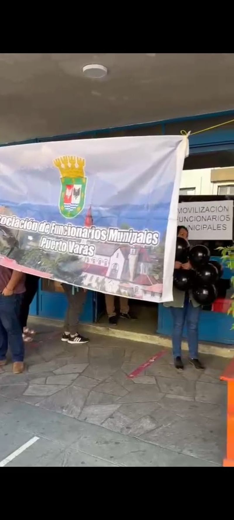 Trabajadores de la Municipalidad de Puerto Varas inician movilización