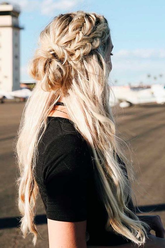 The Most Beautiful Bohemian Hairstyles for the Festival Fun