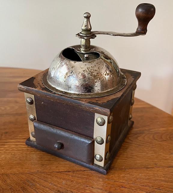 Thrifted Coffee Grinder Makeover