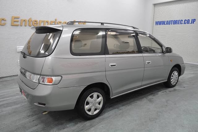 1999 Toyota Gaina L package