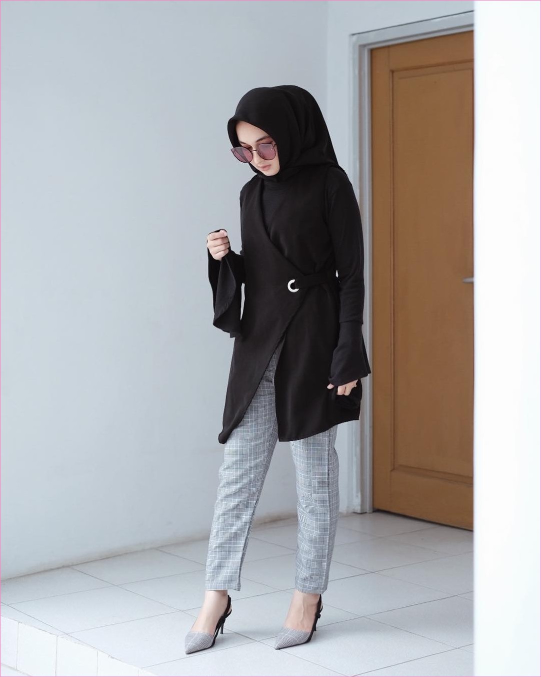 Outfit Baju  Hijab Casual  Untuk Ke Kantor  Ala Selebgam 2021