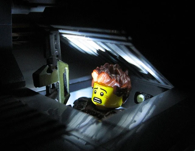 Scenes From Aliens Recreated With LEGO