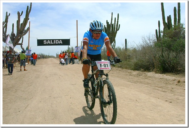 Lupita ganando la femenil Libre