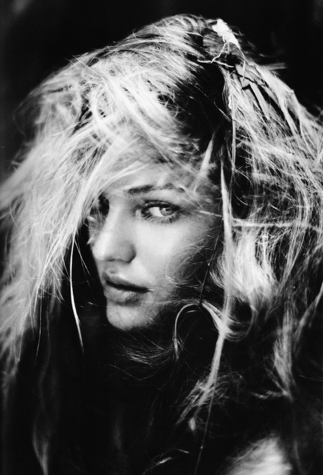 Candice Swanepoel nude photo